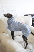 Fast wear raincoat for all breeds